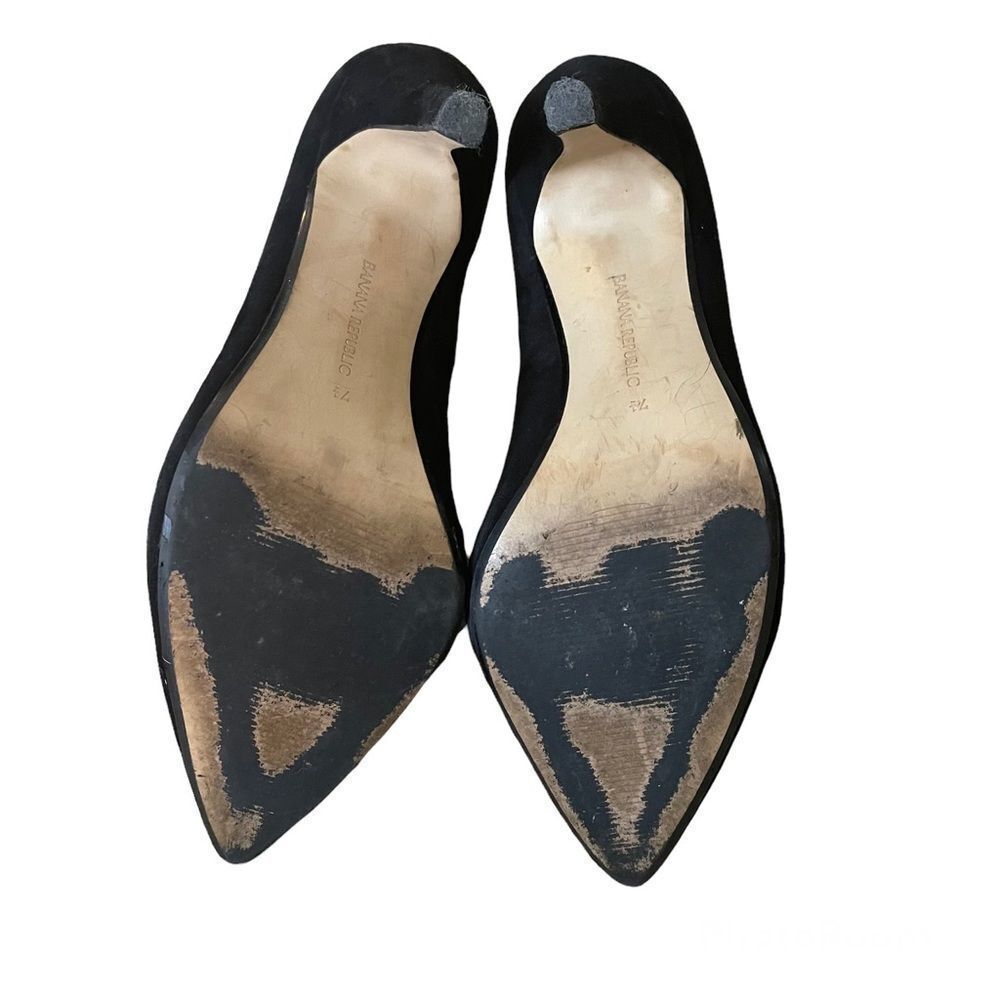 Banana Republic Black Suede Buckle Pumps 7.5 - Picture 8 of 8